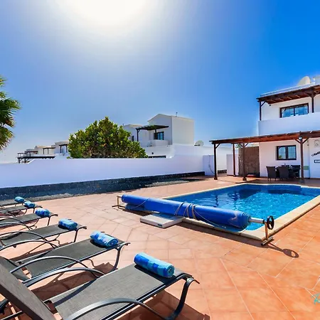 Villa Minstrel Playa Blanca